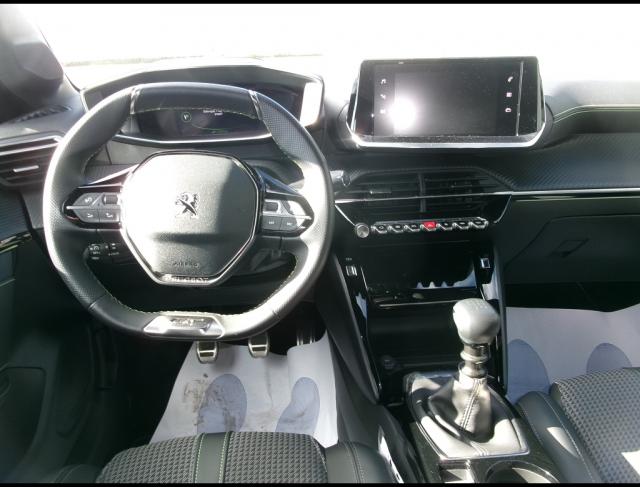 Peugeot 208 image 6