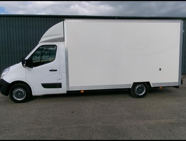 Renault Master image 2