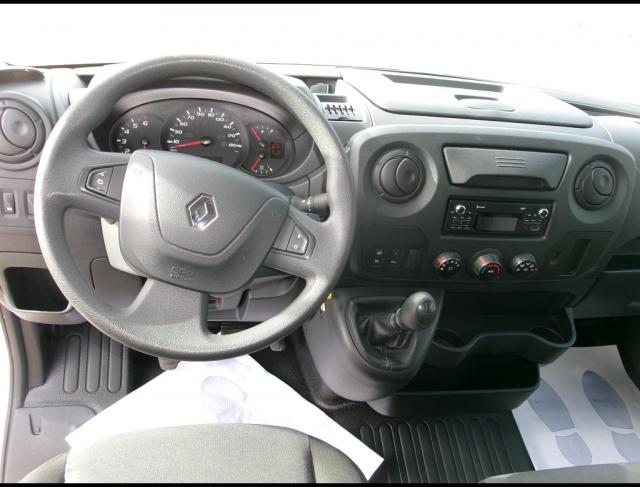 Renault Master image 7