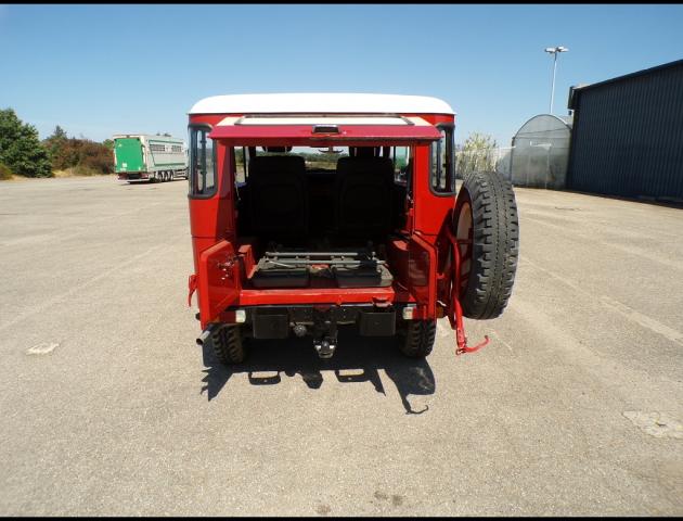 Toyota Land Cruiser image 2