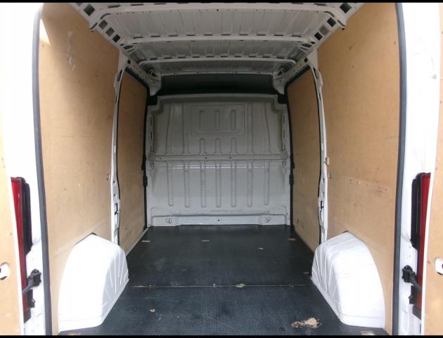 Peugeot Boxer image 3