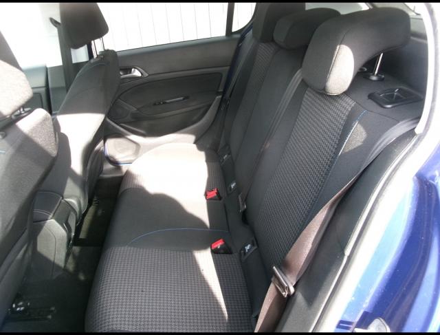 Peugeot 308 image 4