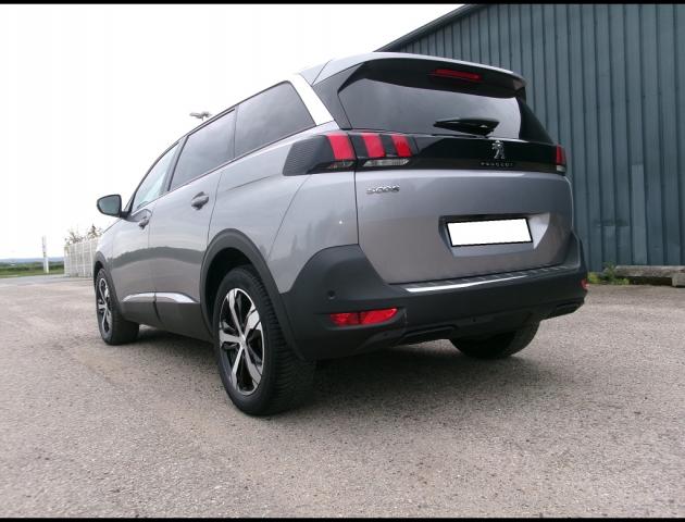 Peugeot 5008 image 8