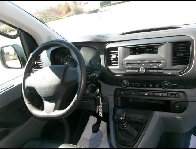 Citroen Jumpy image 9