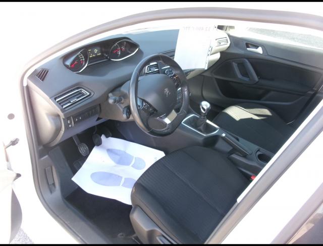 Peugeot 308 image 4