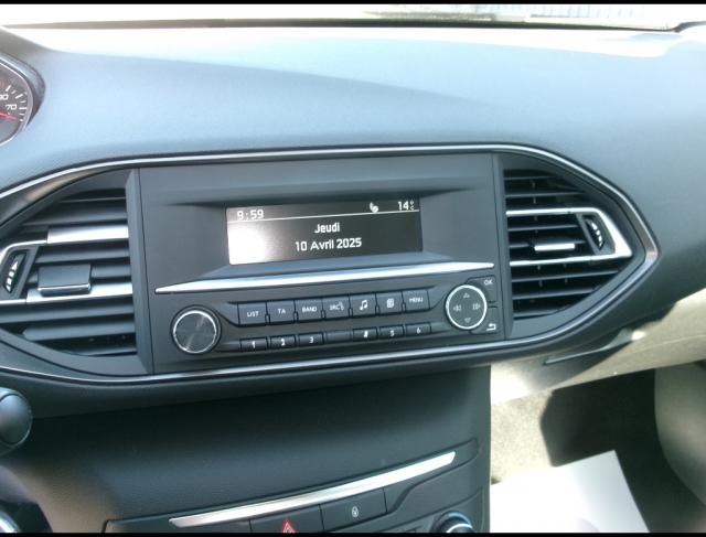 Peugeot 308 image 3