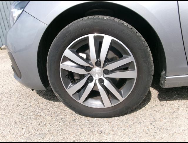 Peugeot 308 image 8