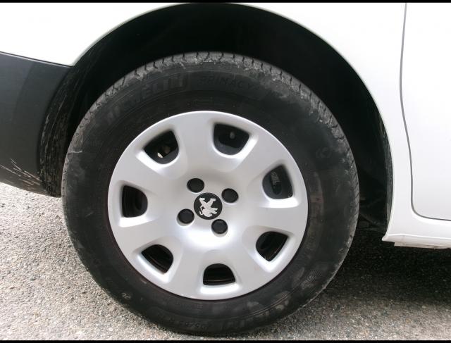 Peugeot Partner image 2