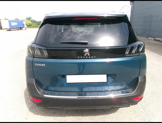 Peugeot 5008 image 1