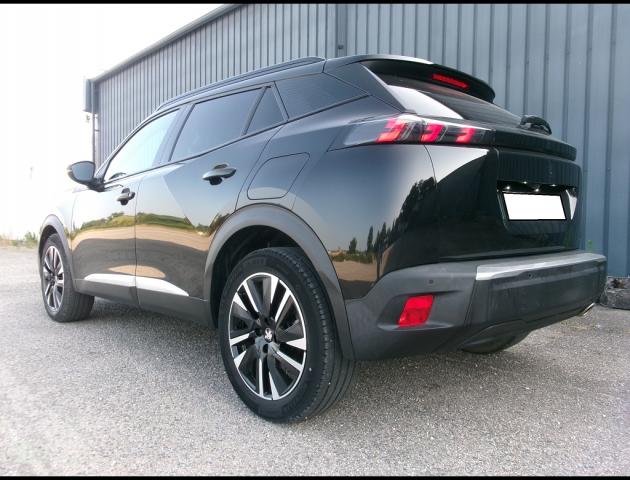 Peugeot 2008 image 3