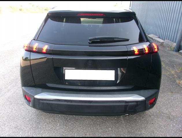Peugeot 2008 image 2