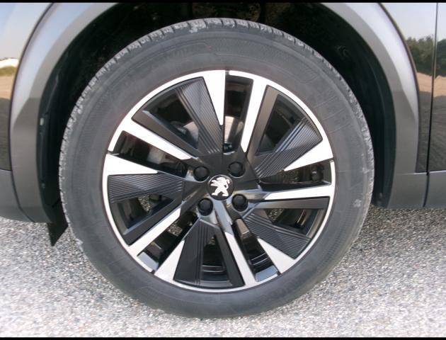 Peugeot 2008 image 1