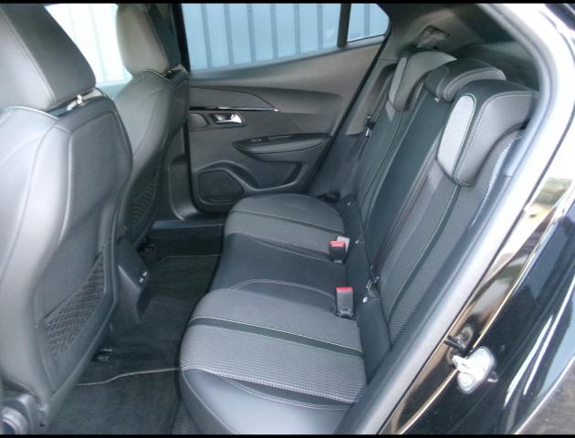 Peugeot 2008 image 4