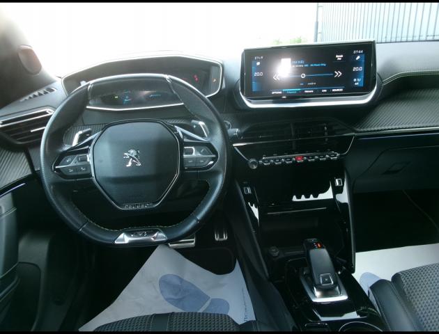 Peugeot 2008 image 6