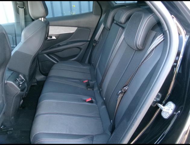 Peugeot 3008 image 1