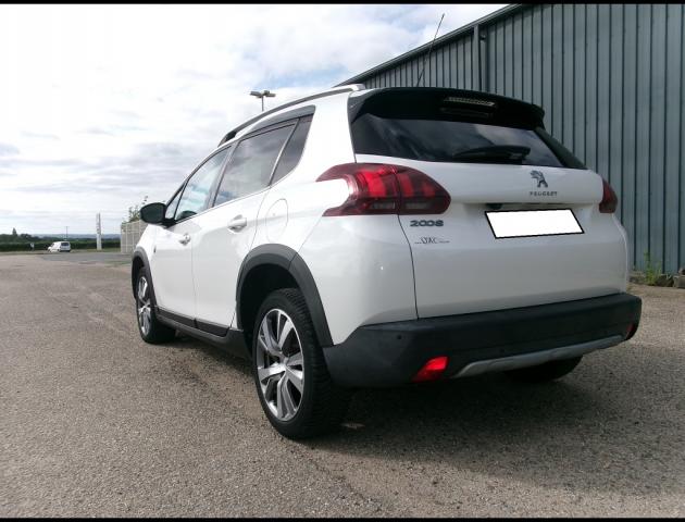 Peugeot 2008 image 9