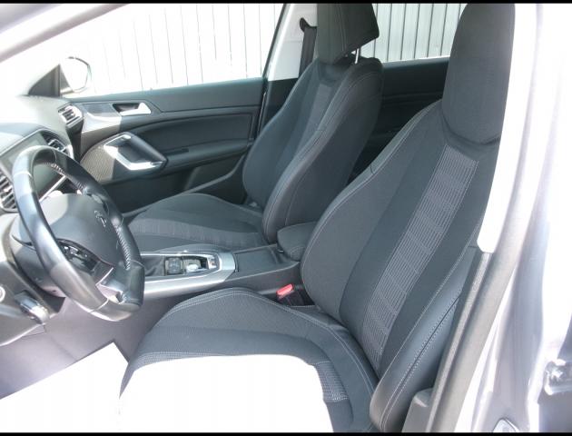 Peugeot 308 image 3