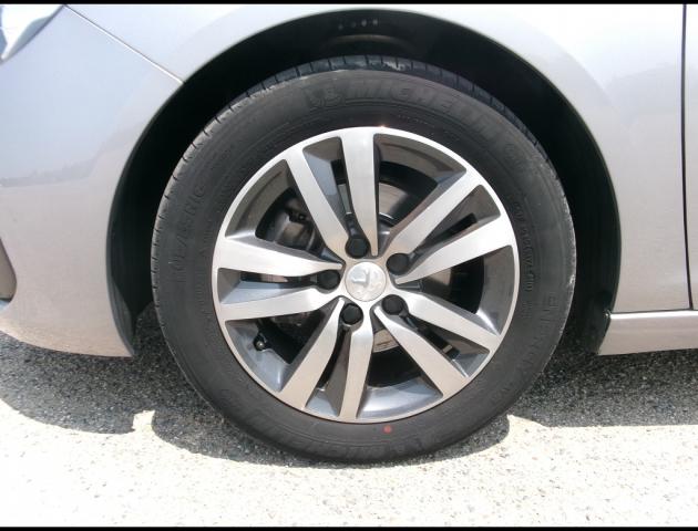 Peugeot 308 image 7