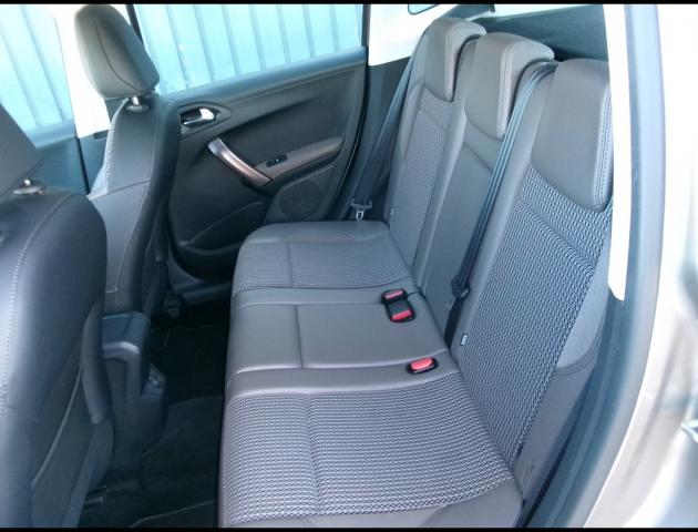 Peugeot 2008 image 9