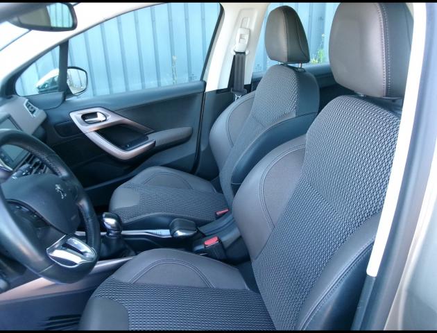 Peugeot 2008 image 3