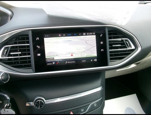 Peugeot 308 image 8