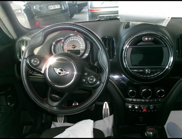 Mini Countryman image 3