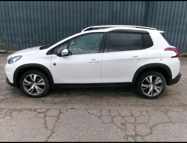 Peugeot 2008 image 8