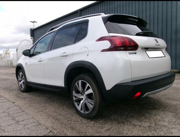 Peugeot 2008 image 9