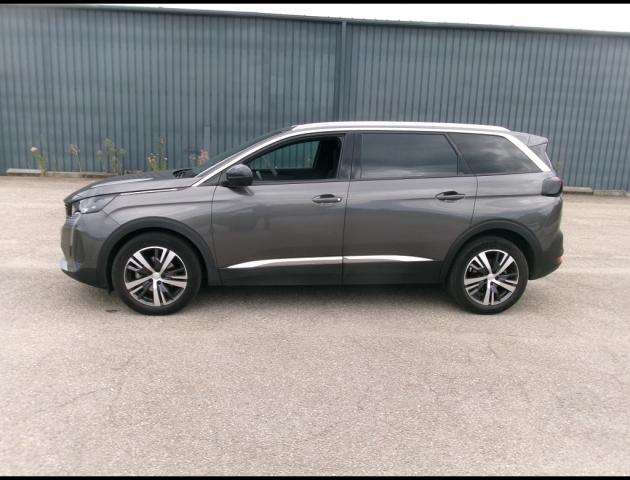 Peugeot 5008 image 4