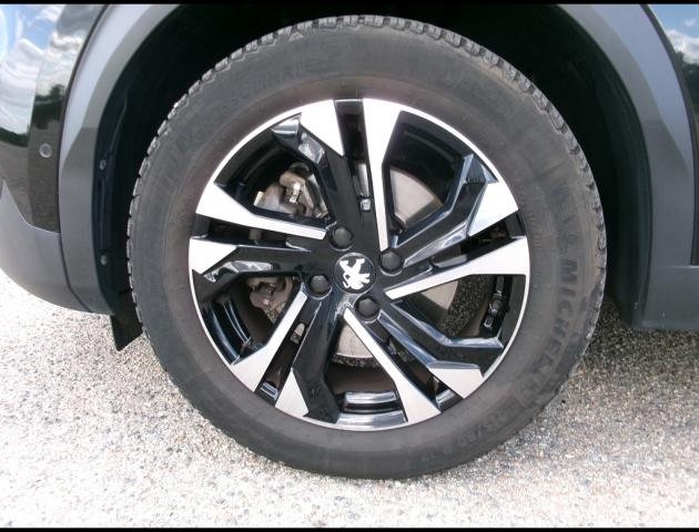 Peugeot 2008 image 1
