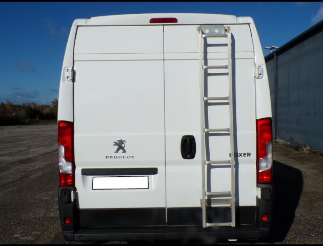 Peugeot Boxer image 2