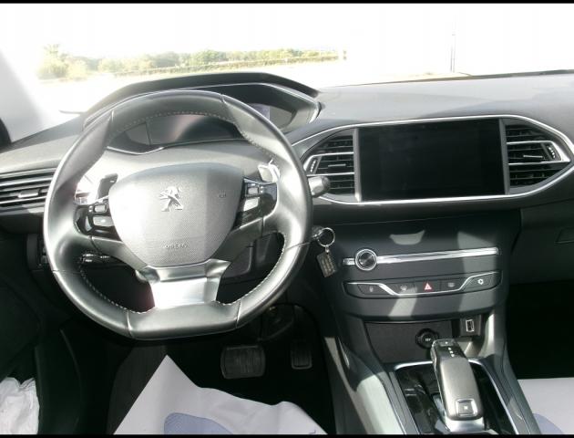 Peugeot 308 image 5