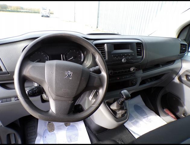 Peugeot Expert image 1
