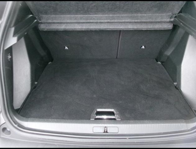 Peugeot 2008 image 8