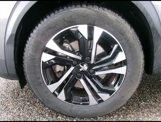 Peugeot 2008 image 3