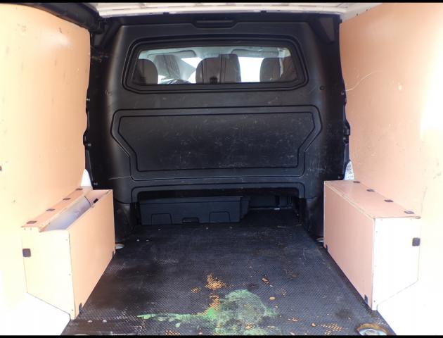 Peugeot Expert image 1