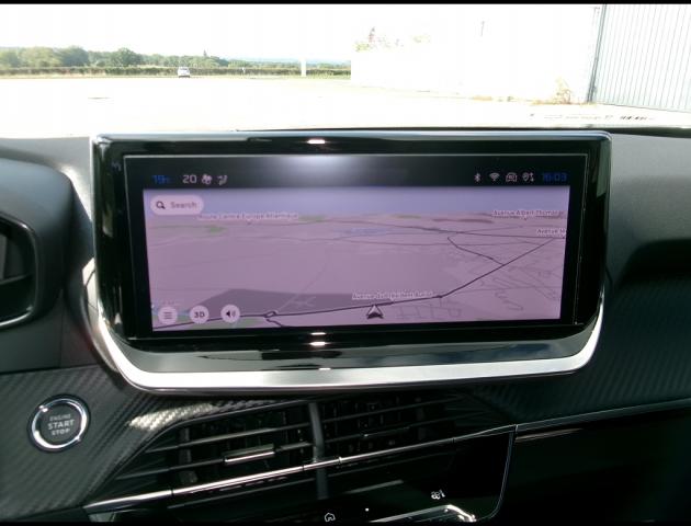 Peugeot 2008 image 1