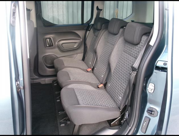 Peugeot Rifter image 8