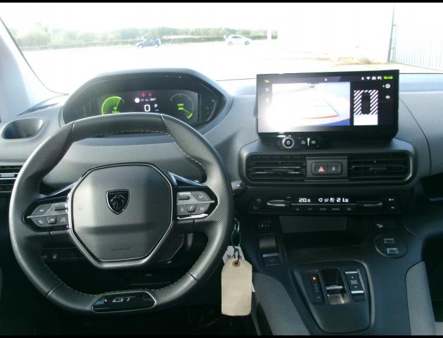 Peugeot Rifter image 9