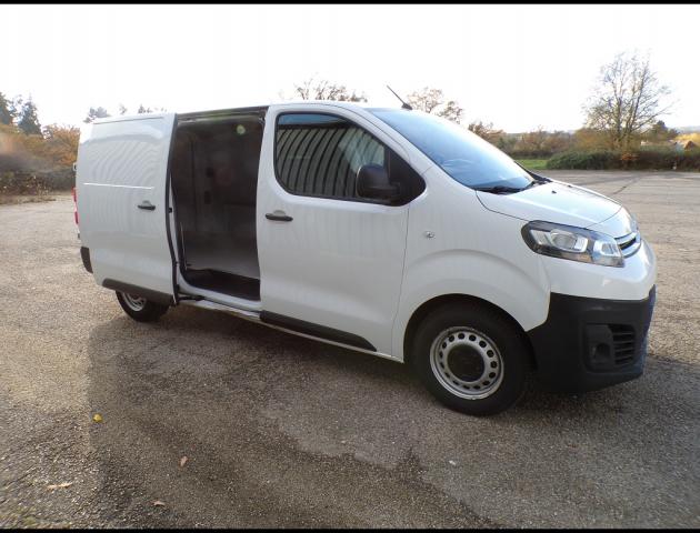 Citroen Jumpy image 9