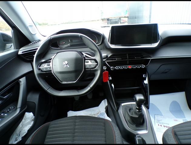 Peugeot 2008 image 4