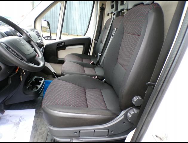 Peugeot Boxer image 2