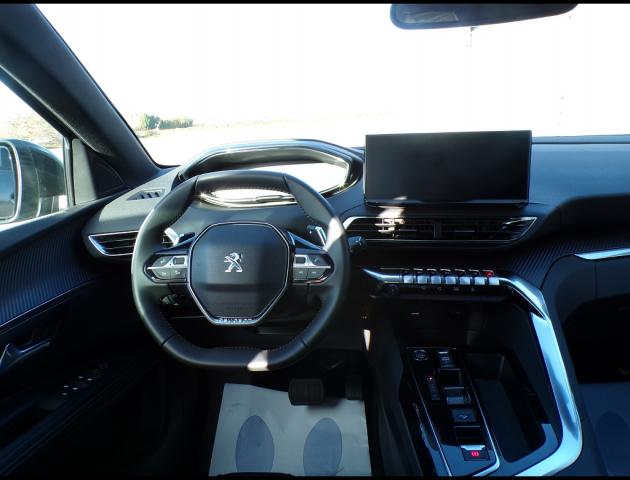 Peugeot 5008 image 3