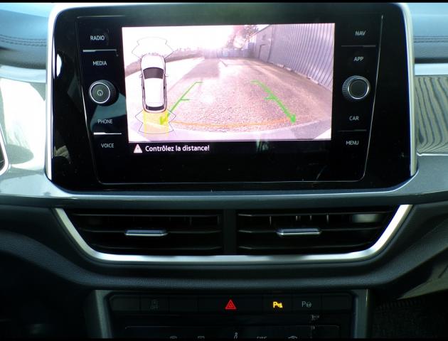 Volkswagen T-Roc image 2