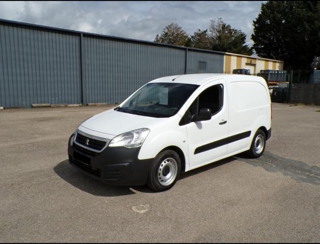 Peugeot Partner Bhdi 100 Premium Bvm