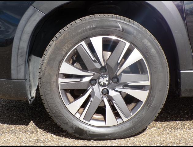 Peugeot 2008 image 7