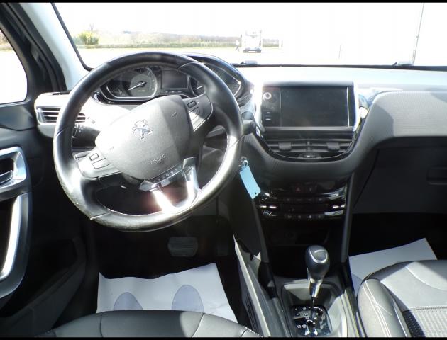 Peugeot 2008 image 5