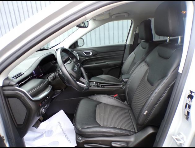 Jeep Compass image 9