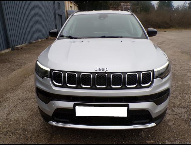 Jeep Compass image 8