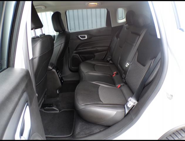 Jeep Compass image 5